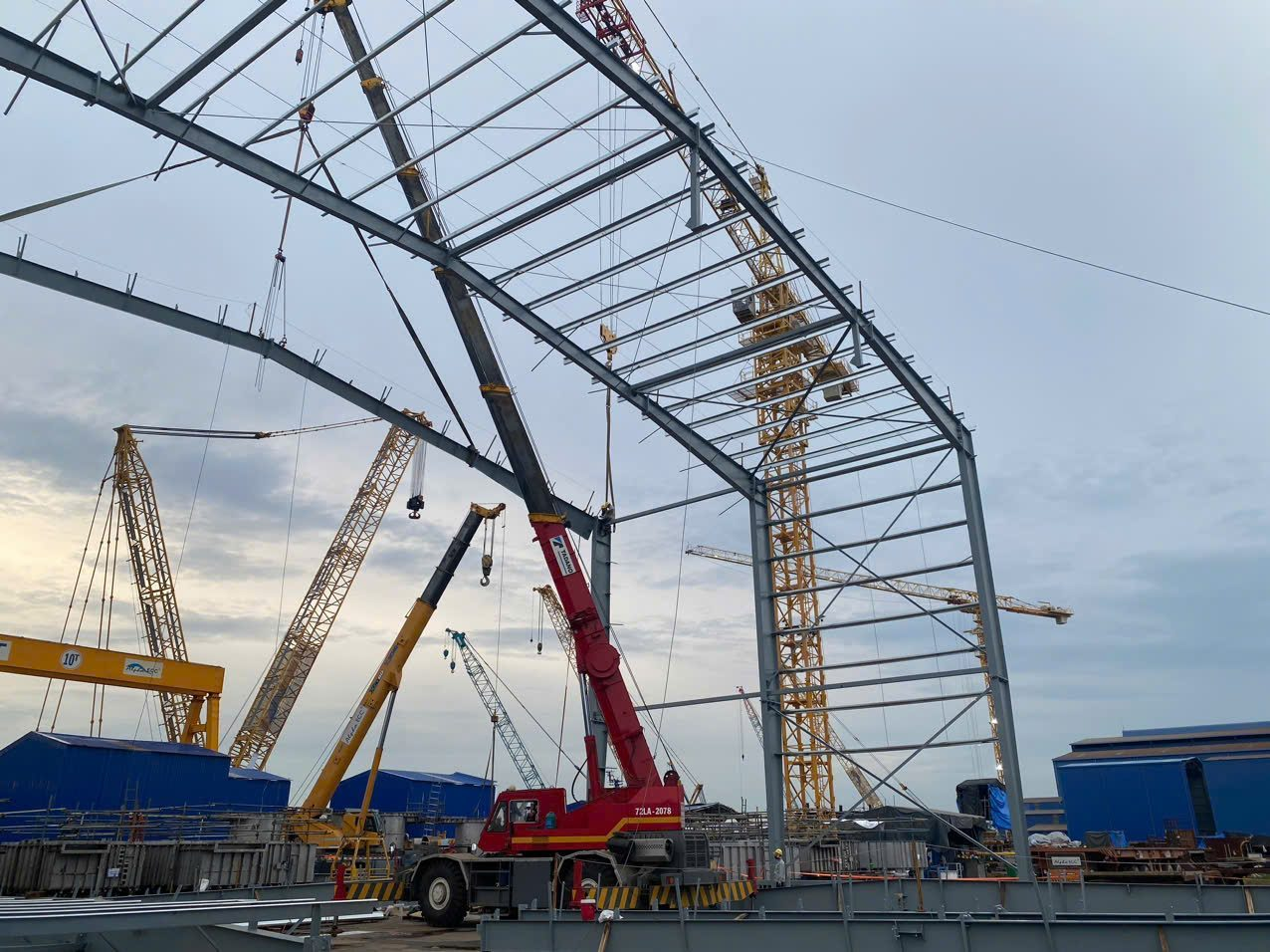 NBL steel structure erection on site