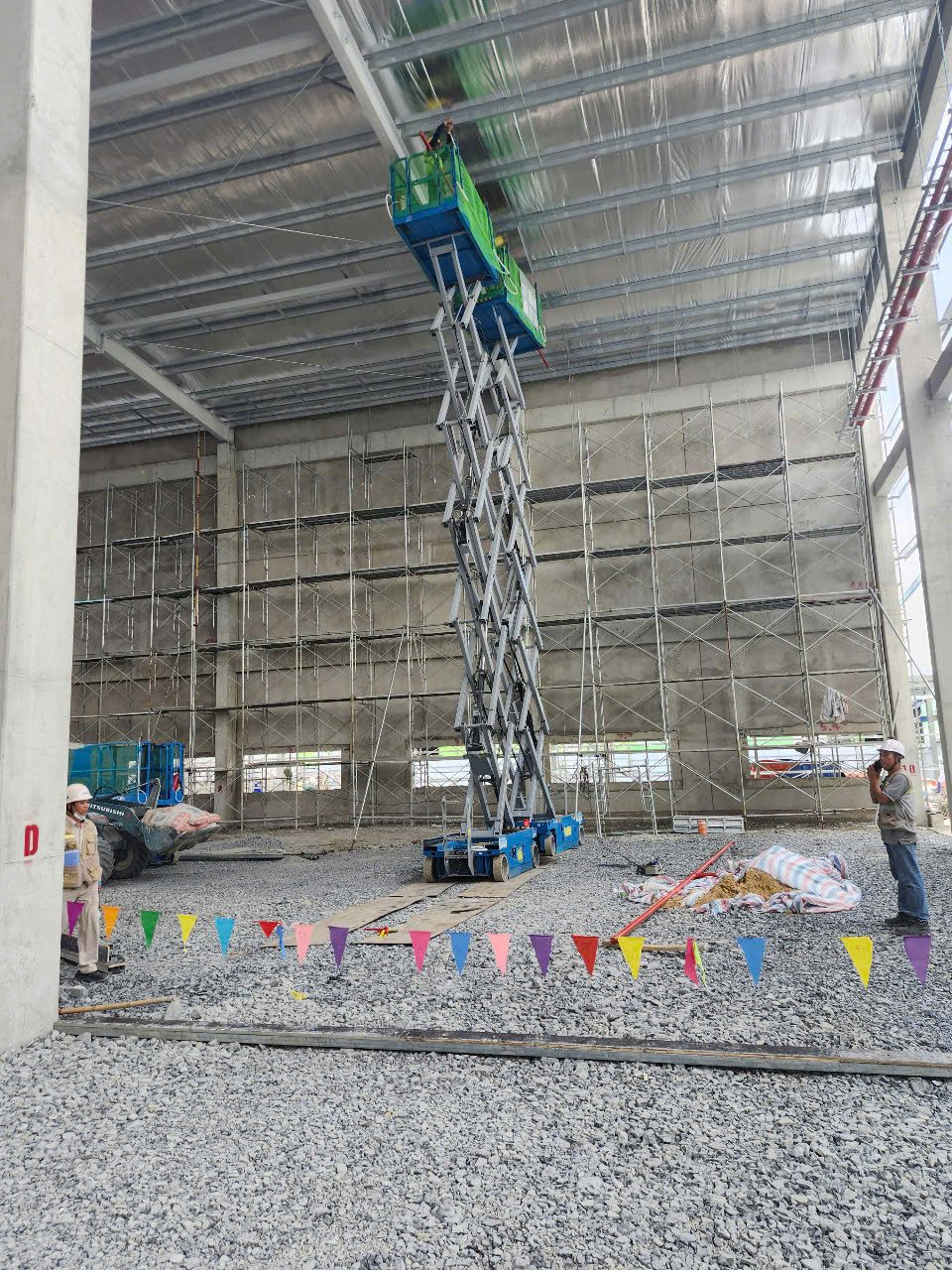 High-Reach Application, No Scaffolding